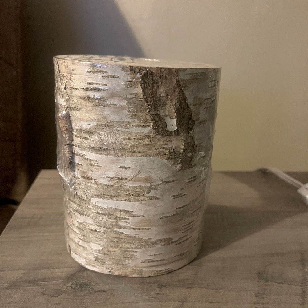 Birch pillar accent piece